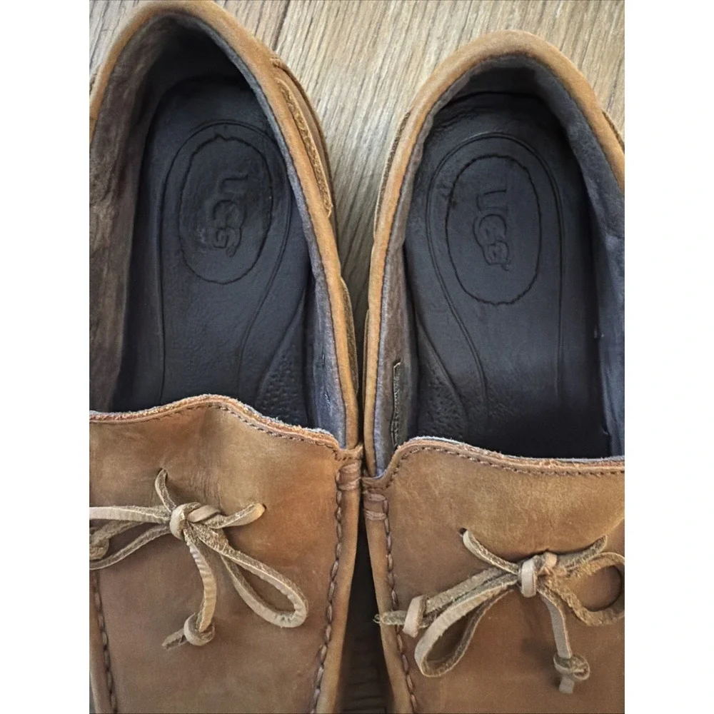 UGG Australia Sz 8 Chester Brown Leather Slip On Loafer Driving Boat Shoes EUC!!
